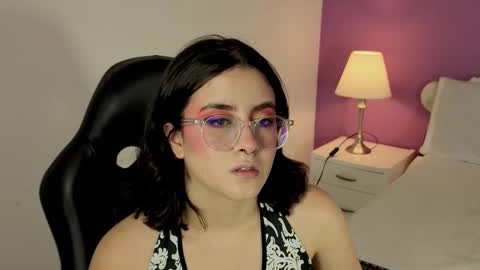 Snapshot of lillianderson chatting on October 17, 2025, 11:57 am lillianderson - Next stream start at 0700hs GTM-3 online show from October 17, 2025, 11:57 am