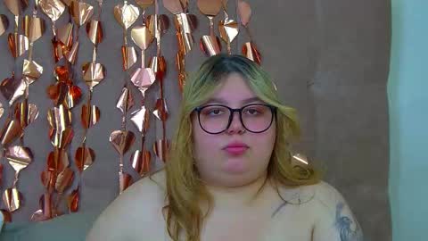 LillianHaig online show from February 13, 2026, 7:10 pm