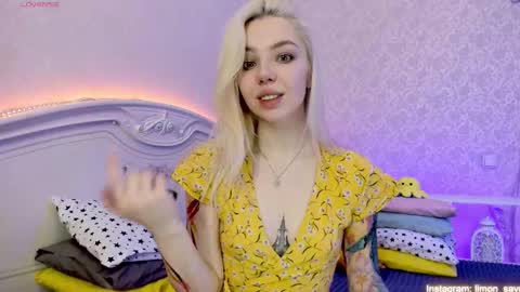 Snapshot of lillimooore chatting on January 24, 2025, 11:56 pm LilliMoore online show from January 24, 2025, 11:56 pm