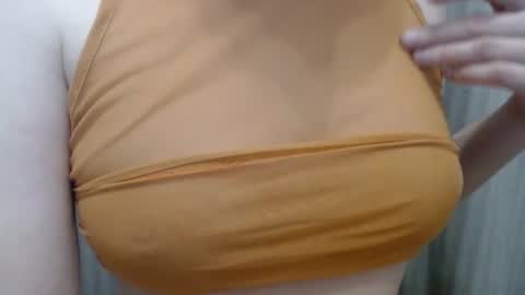 Lilu online show from January 19, 2025, 9:45 pm