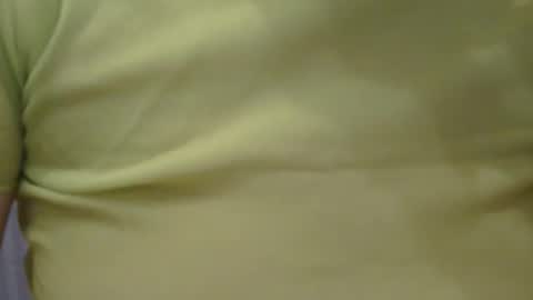 Lilu online show from December 2, 2025, 10:05 pm