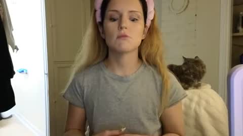 Snapshot of lilly_adams88 chatting on June 27, 2026, 1:32 am lilly_adams88 online show from June 27, 2026, 1:32 am