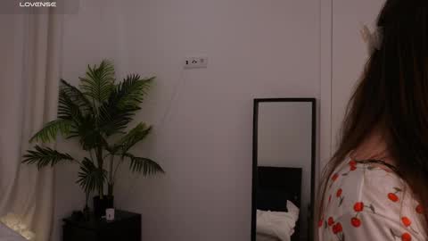 Snapshot of lilly_colins chatting on January 18, 2025, 9:02 pm Lilly Colins online show from January 18, 2025, 9:02 pm