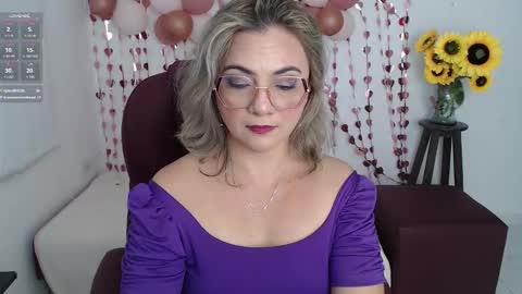 Snapshot of lilly_milf chatting on February 5, 2026, 3:16 pm Lilly online show from February 5, 2026, 3:16 pm