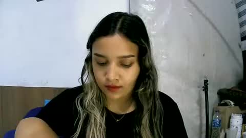 Snapshot of lilly_ocean22 chatting on July 25, 2026, 11:46 pm Sey - Lilly online show from July 25, 2026, 11:46 pm
