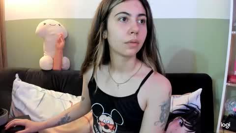 lilly_sweet02 online show from February 9, 2026, 10:58 pm