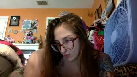 Snapshot of lillylushabae chatting on June 26, 2026, 9:08 pm hi guys im back on here 3 online show from June 26, 2026, 9:08 pm
