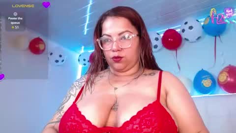 Snapshot of lillytitsxxx chatting on July 9, 2026, 2:10 pm Lilly online show from July 9, 2026, 2:10 pm