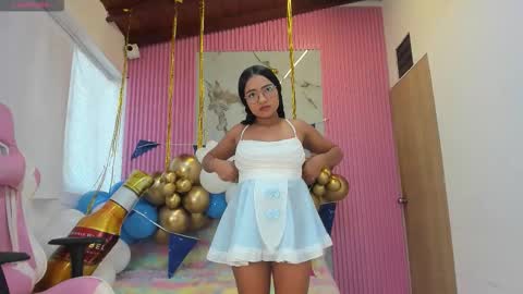 Snapshot of lillyy16 chatting on September 24, 2025, 11:02 am lillyy16 online show from September 24, 2025, 11:02 am