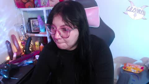 Snapshot of lilomoon69 chatting on December 18, 2024, 5:48 am Lilo online show from December 18, 2024, 5:48 am