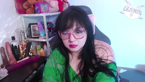 Snapshot of lilomoon69 chatting on December 23, 2024, 2:56 am Lilo online show from December 23, 2024, 2:56 am