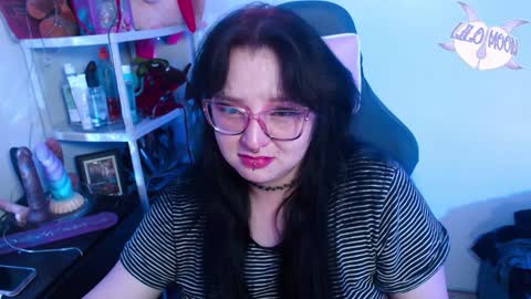 Snapshot of lilomoon69 chatting on January 27, 2025, 4:20 am Lilo online show from January 27, 2025, 4:20 am