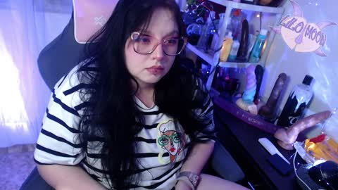 Snapshot of lilomoon69 chatting on February 9, 2025, 3:00 am Lilo online show from February 9, 2025, 3:00 am