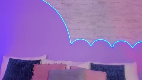 Snapshot of lilou_albrecht chatting on September 23, 2025, 11:57 am Lilou online show from September 23, 2025, 11:57 am