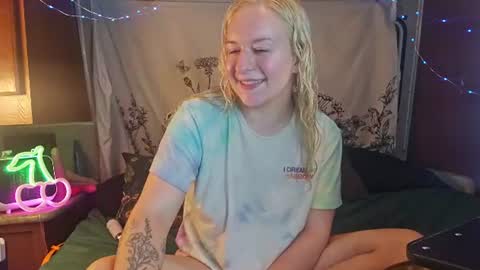 LilPies  online show from August 5, 2026, 1:19 am