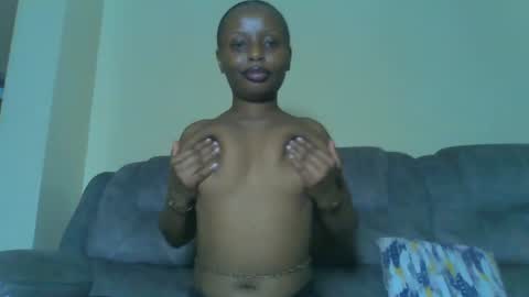lilpretty16 online show from June 13, 2026, 3:54 pm