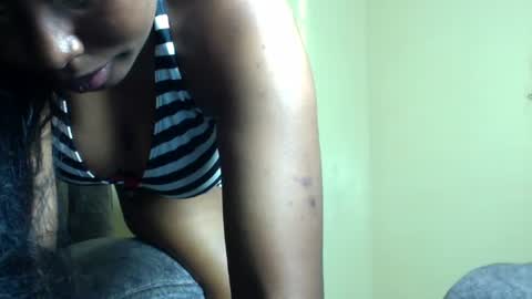 lilpretty16 online show from June 17, 2026, 2:40 pm