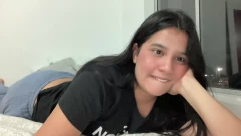 lilprincessxoxo_ online show from July 9, 2026, 4:27 am