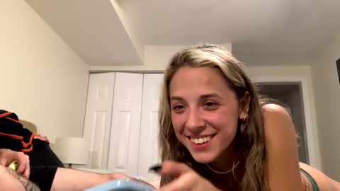 lilslutxxxbangz online show from February 25, 2026, 4:00 am