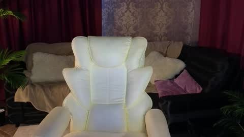 Snapshot of lilu5107 chatting on October 14, 2025, 6:25 am Lilu online show from October 14, 2025, 6:25 am