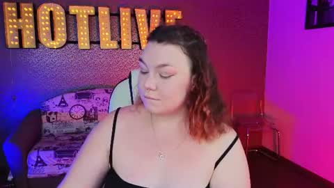 Snapshot of lilumytrend chatting on June 23, 2026, 12:03 pm Lilu online show from June 23, 2026, 12:03 pm