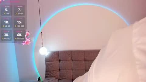 lily__rousse online show from September 11, 2025, 11:49 pm