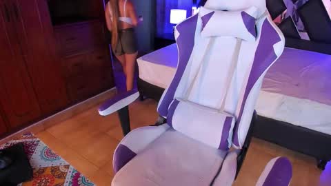 Snapshot of lily_cuteboobs chatting on October 26, 2025, 1:28 pm LILIANA online show from October 26, 2025, 1:28 pm