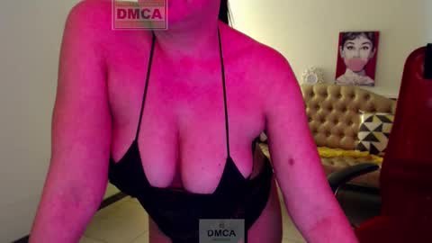 Lily online show from December 5, 2024, 8:00 am