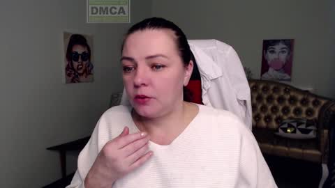 Lily online show from December 6, 2024, 9:54 am