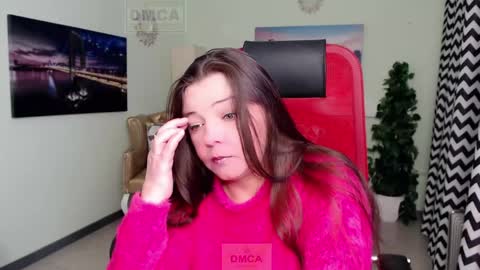 Lily online show from April 21, 2026, 5:03 am