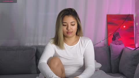 Lily online show from January 3, 2025, 5:06 am