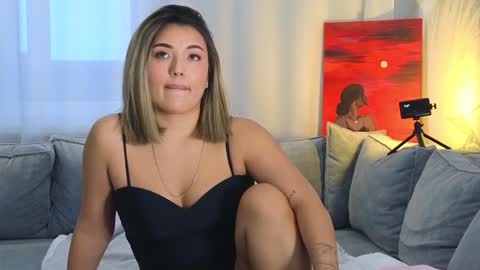 Lily online show from January 24, 2025, 1:36 pm