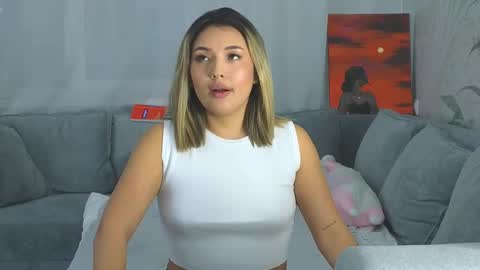 Lily online show from February 20, 2025, 3:41 pm