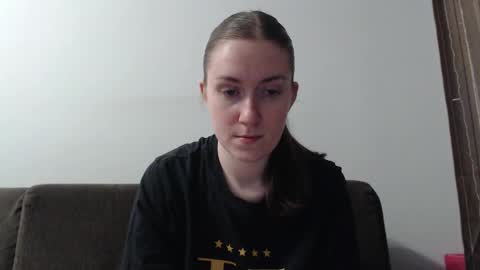 lily_love_x online show from January 7, 2025, 10:41 pm