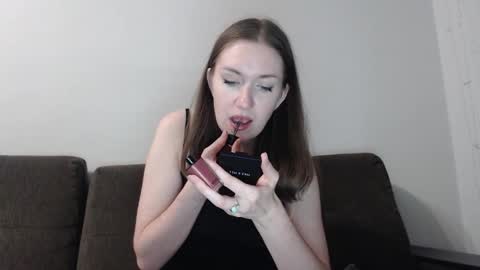 lily_love_x online show from November 5, 2025, 12:10 am