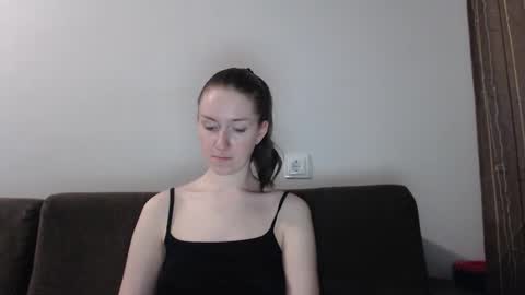 lily_love_x online show from February 9, 2026, 10:36 pm