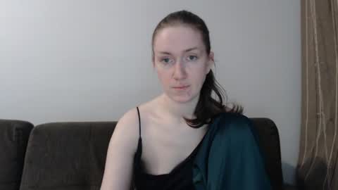 Snapshot of lily_love_x chatting on June 25, 2026, 5:23 am lily_love_x online show from June 25, 2026, 5:23 am