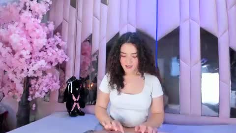 Snapshot of lily_monroe1 chatting on July 2, 2026, 9:43 pm LILY MONROE online show from July 2, 2026, 9:43 pm