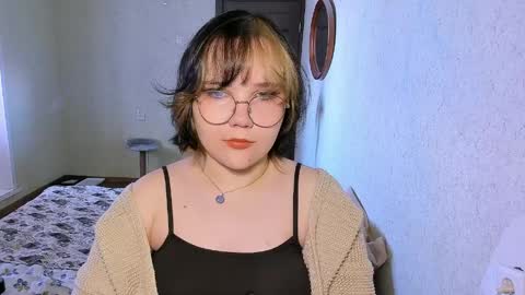 Lily online show from March 31, 2026, 9:10 am