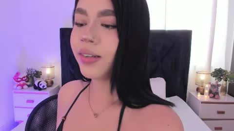 Snapshot of lily_woodz chatting on June 9, 2026, 7:14 pm LilyWoodz online show from June 9, 2026, 7:14 pm