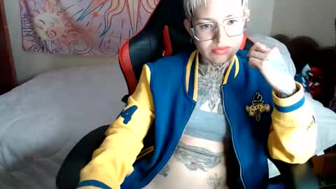 Lily online show from March 26, 2026, 12:17 am