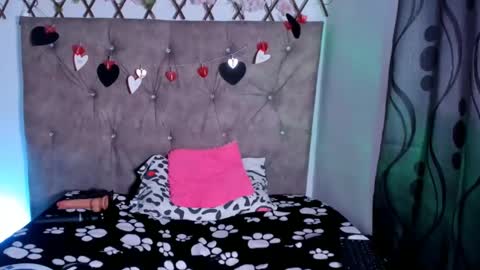 Lily  online show from March 4, 2025, 7:43 pm