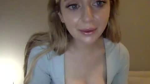 LilyMae online show from December 29, 2024, 7:32 pm