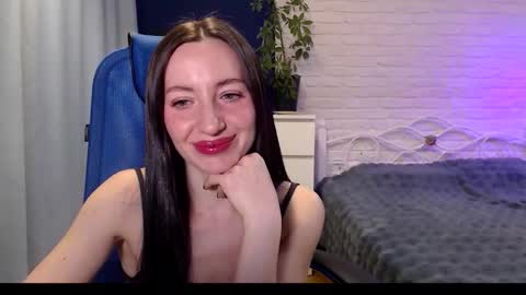 Snapshot of lilymellow chatting on November 1, 2025, 4:25 am Lily online show from November 1, 2025, 4:25 am