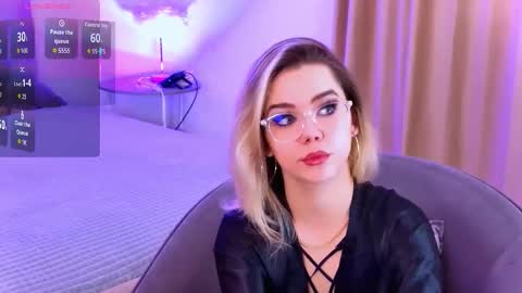 Rose online show from November 19, 2025, 5:51 am