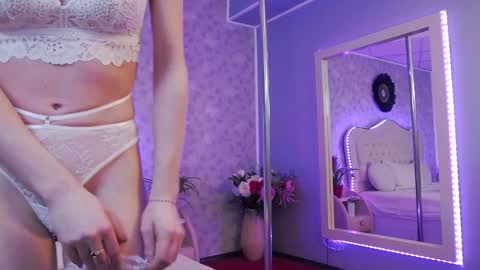      online show from January 13, 2025, 10:25 am