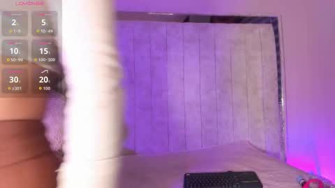 Snapshot of lilyth_7 chatting on October 9, 2025, 3:26 am lilyth_7 online show from October 9, 2025, 3:26 am