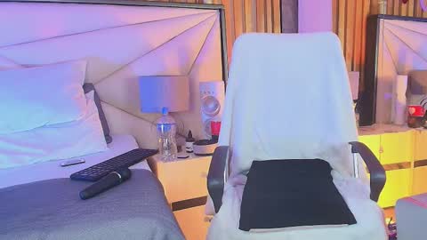 Snapshot of lilyybigass chatting on September 30, 2025, 2:33 pm Lilly online show from September 30, 2025, 2:33 pm