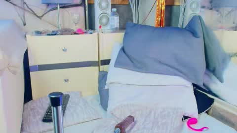 Snapshot of lilyybigass chatting on October 11, 2025, 1:42 pm Lilly online show from October 11, 2025, 1:42 pm