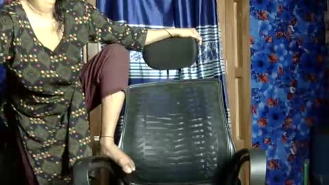 limaakter246618 online show from March 16, 2026, 10:52 am